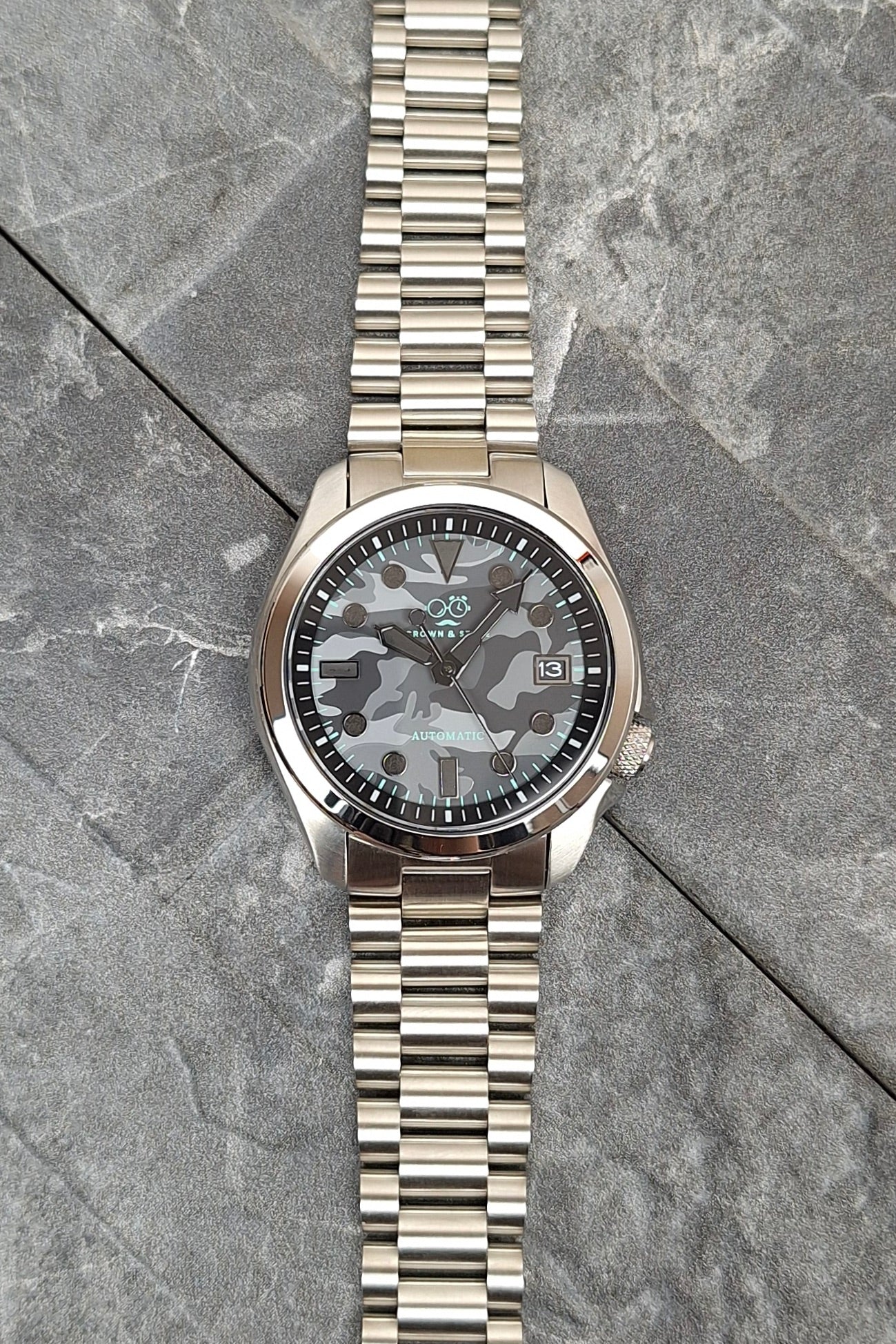 Crown&Style Camo Tiffany