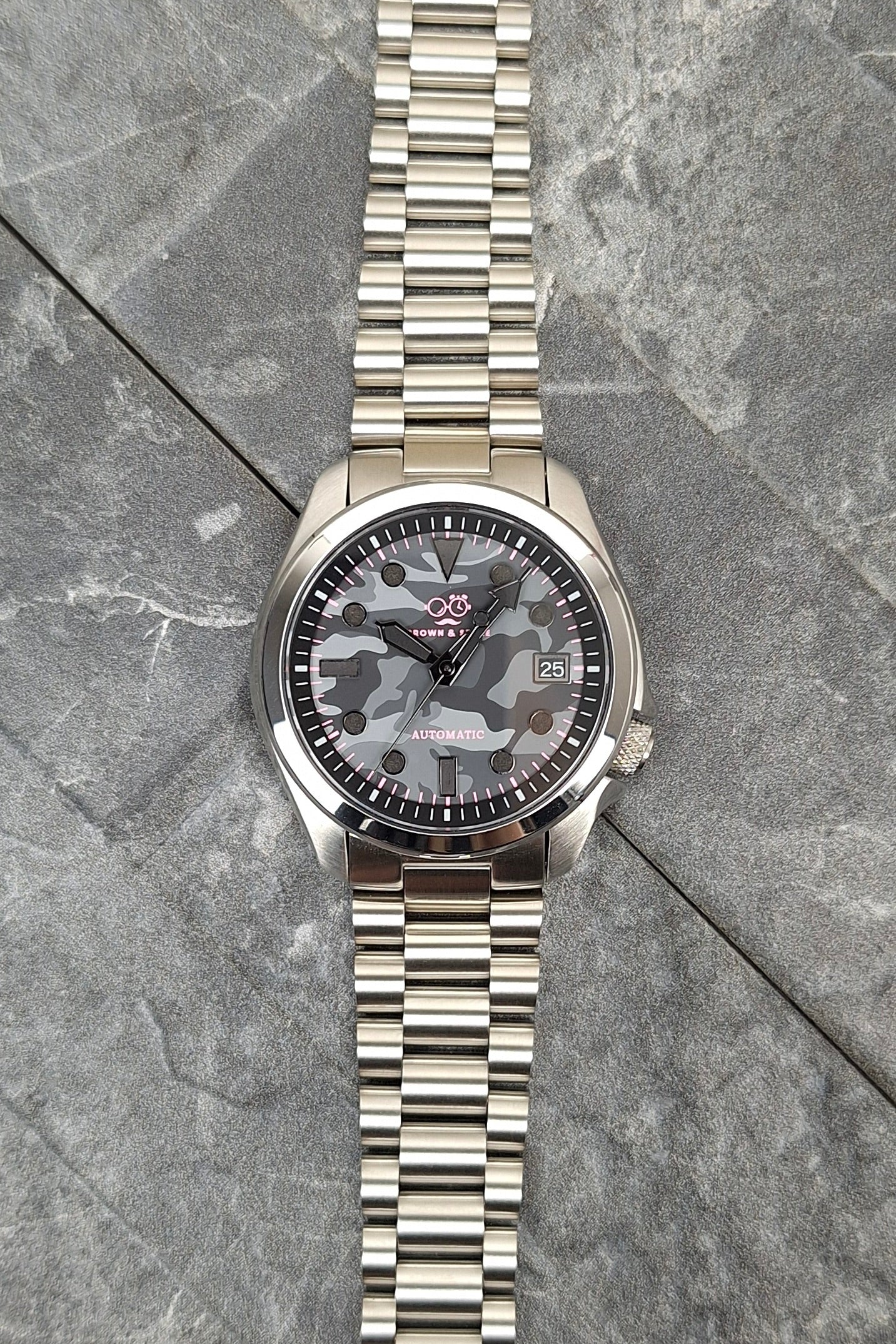 Crown&Style Camo Pink